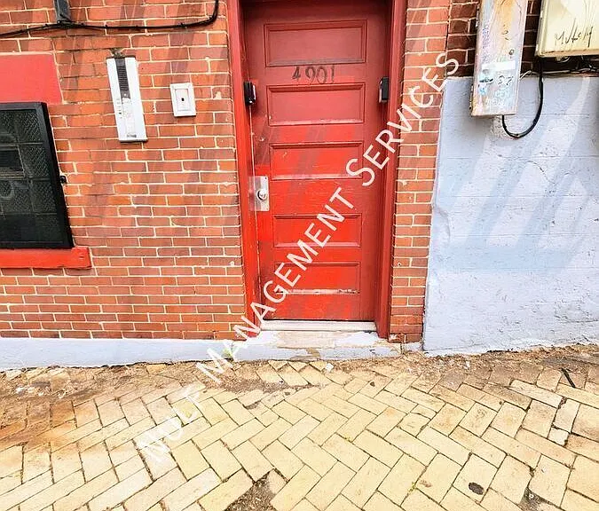 4901 Penn Ave #2 — Photo 5