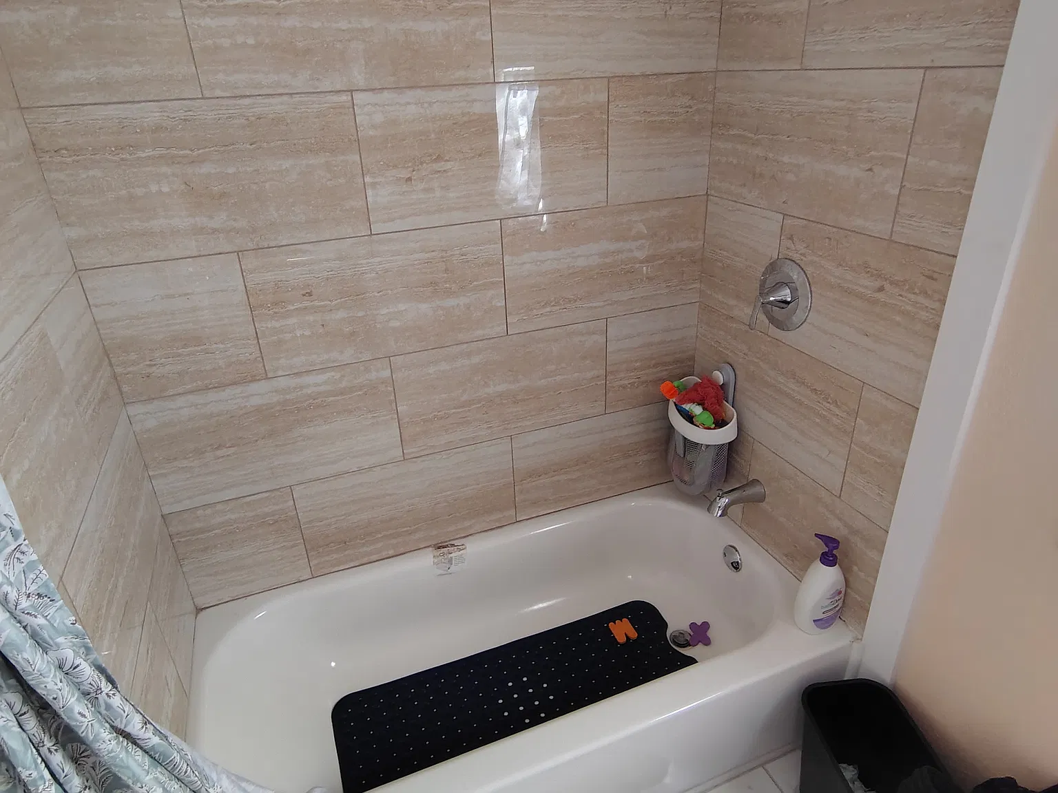 3 bed, 1200 sqft, $1,150 — Photo 2