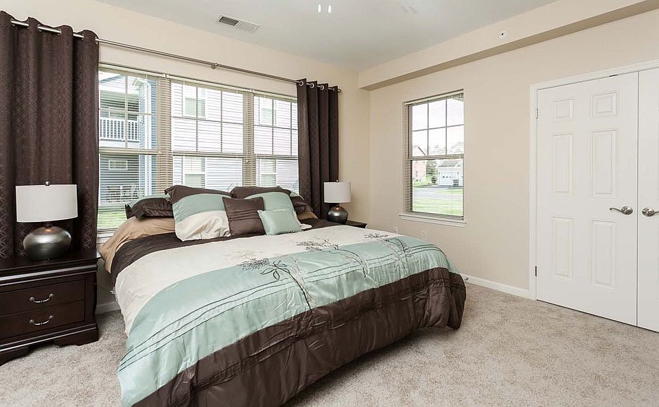 1st image of 1080 Willow Brook Bnd