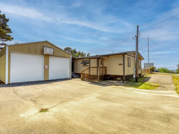 104 SE 144th Dr, South Beach, OR 97366