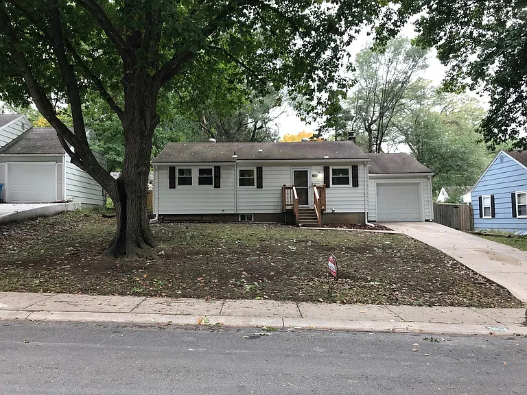 Completely remodeled house on quiet neighborhood street!