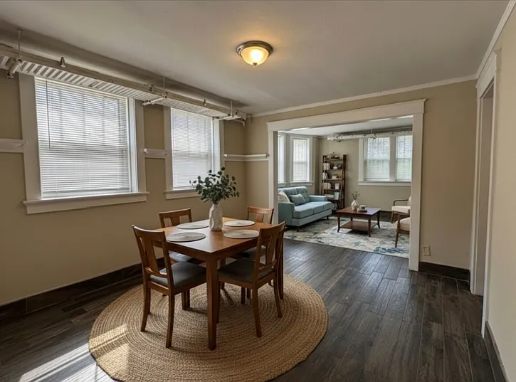 1704 E Locust St #1 — Photo 1