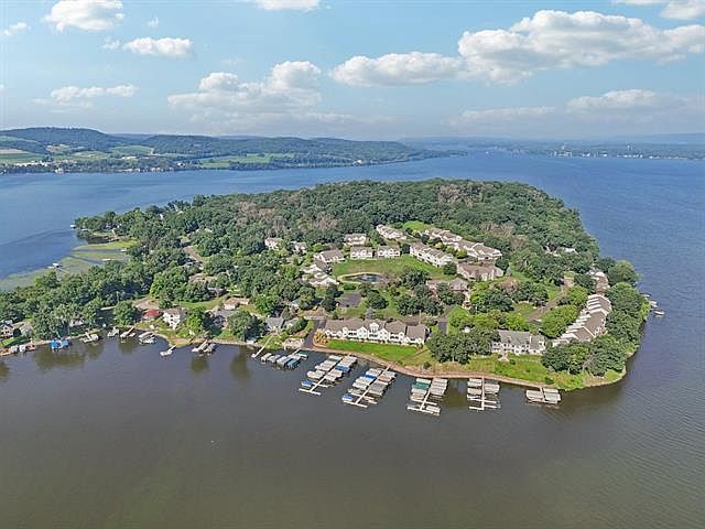 1st image of W11574 Island View Court