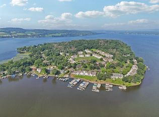 W11574 Island View Ct, Lodi, WI 53555