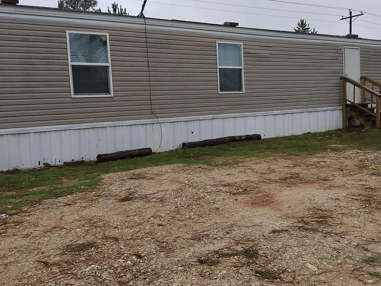 104 Alum Creek Dr #C — Photo 2