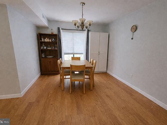 2nd image of 2010 Colts Neck Rd APT 2B