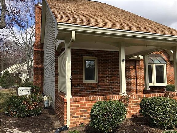 4th image of 3115 Lake Terrace Ct Unit 83