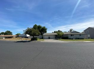 189 Rio Senda St, Umatilla, OR 97882