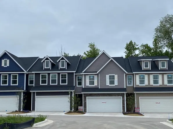 3348 Snake River St SW #81, Grandville, MI 49418