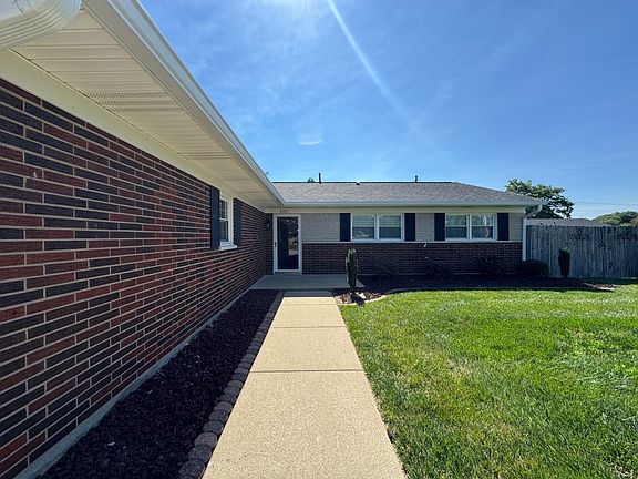 3rd image of 2313 Whirlaway Dr