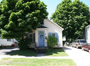 523 N 4th St, Marquette, MI 49855