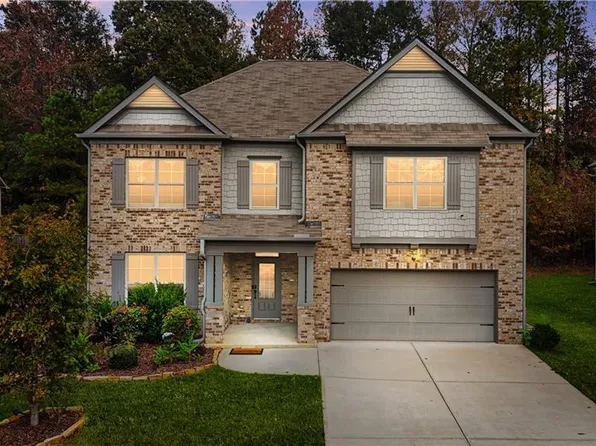 533 Wolf Pack Ln, Atlanta, GA 30349