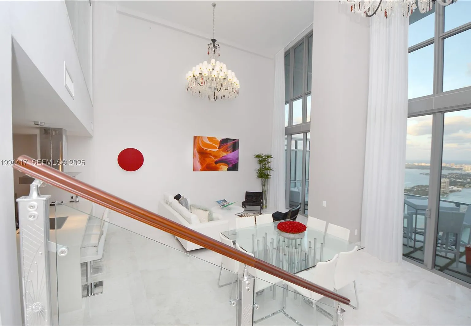 Marquis Condo — Photo 2