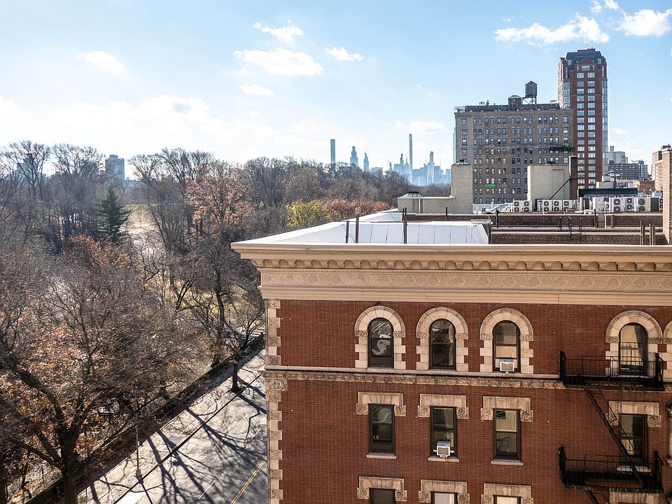 1st image of 300 Cathedral Pkwy Unit 10E