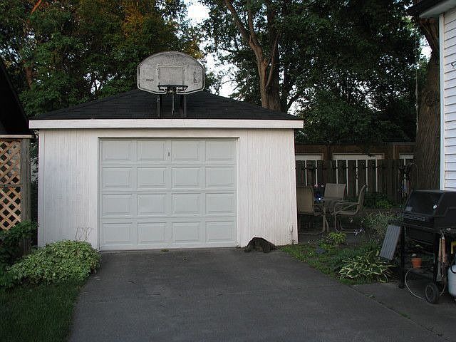 2nd image of 316 6th St S