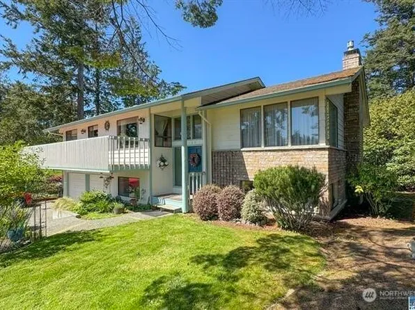 139 Emerald Drive, Sequim, WA 98382