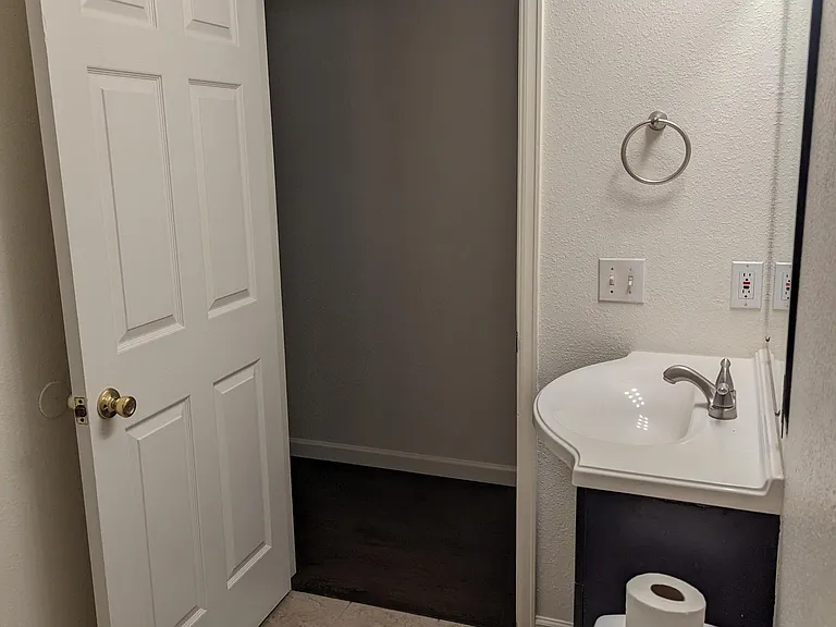 2180 W Baltic Pl — Photo 10