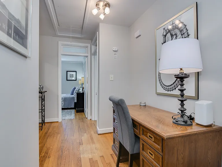 2631 Oakland Ave — Photo 23