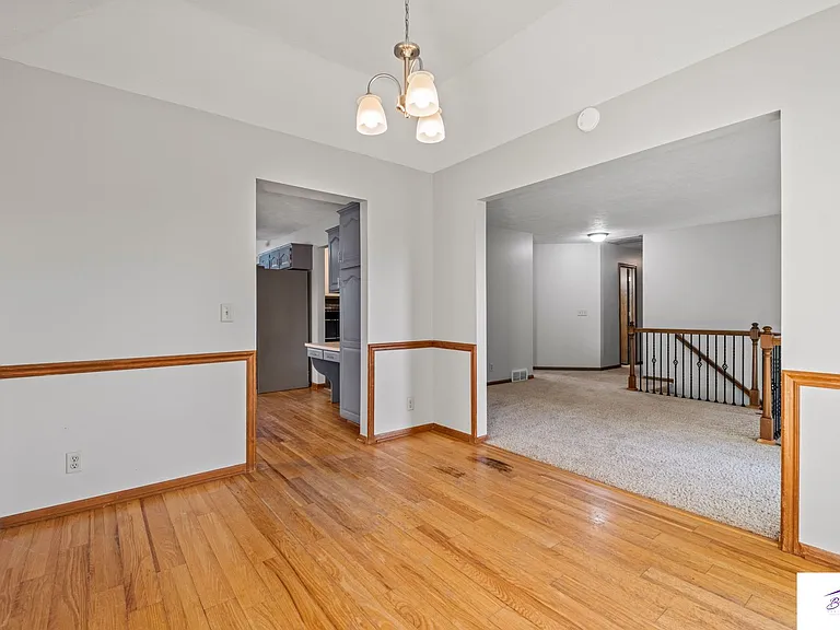 16911 N Cir — Photo 9