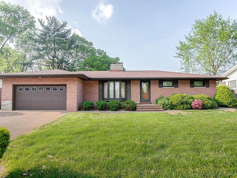 1st image of 2113 Saint Michael Ct N
