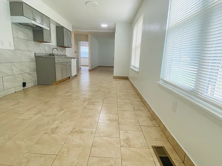 4694 Wendler Blvd — Photo 15