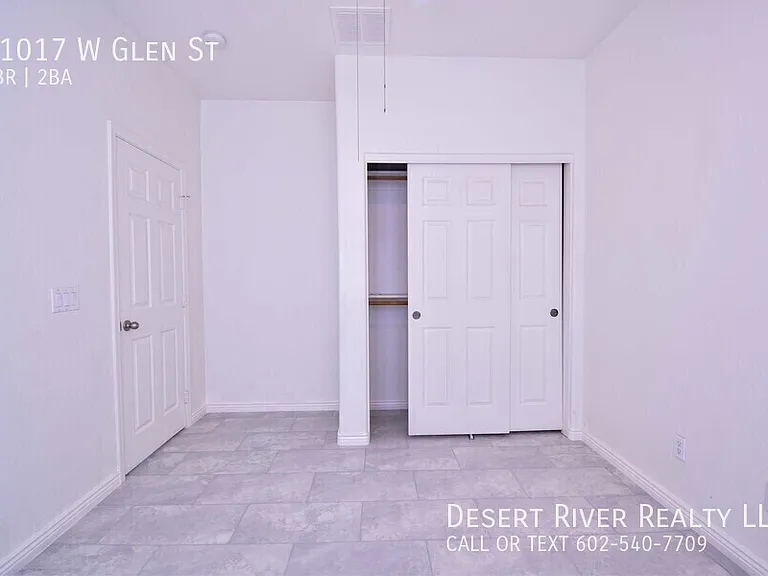 21017 W Glen St — Photo 5
