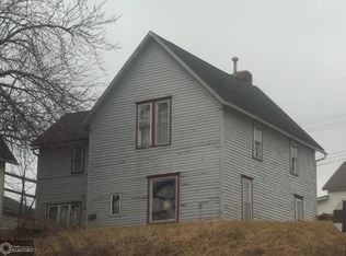 807 Adams St, Corning, IA 50841