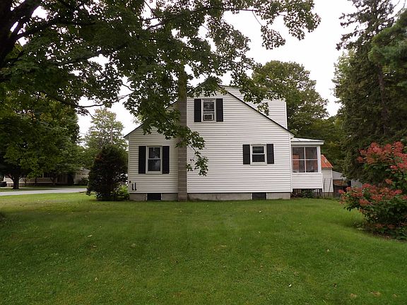4th image of 243 South Street