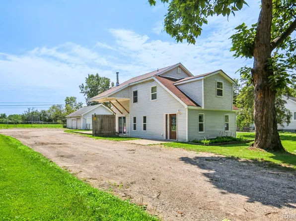 1755 W South Blvd, Troy, MI 48098