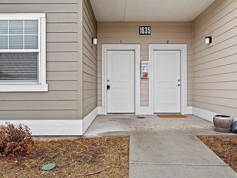 White Hawk Townhomes — Photo 8