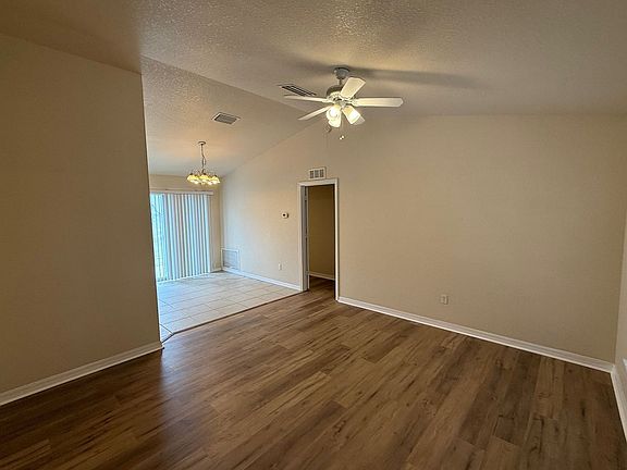 3rd image of 54 Laurel Pass #2