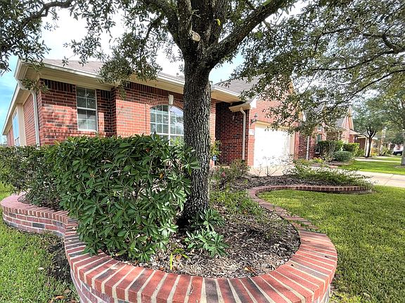 2nd image of 12818 Carriage Glen Dr