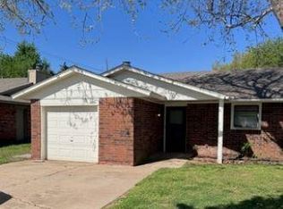 1305 N Fretz Ave, Edmond, OK 73003