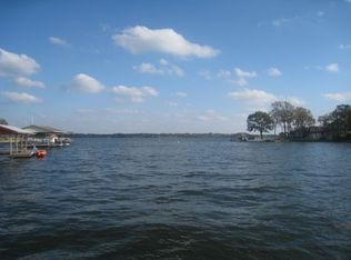 106 Easy St, Mabank, TX 75156