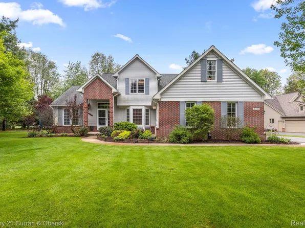 3241 Habitat Trl, Pinckney, MI 48169