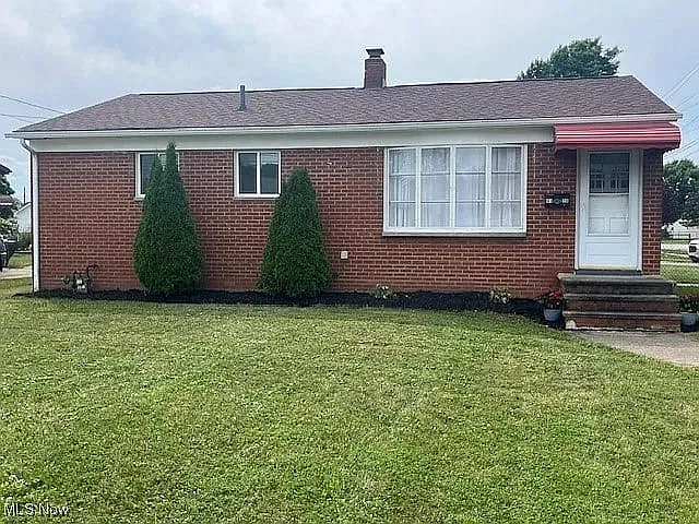 3 bed, 1608 sqft, $1,900 — Photo 1