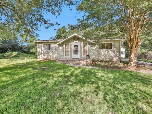 4967 Lazy Ln, Montgomery, TX 77316