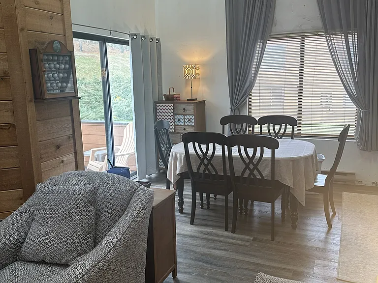 4902 Swiss Mountain Dr — Photo 3
