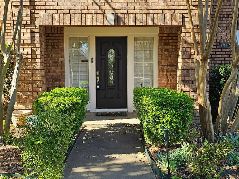 Beautiful drive curb appeal