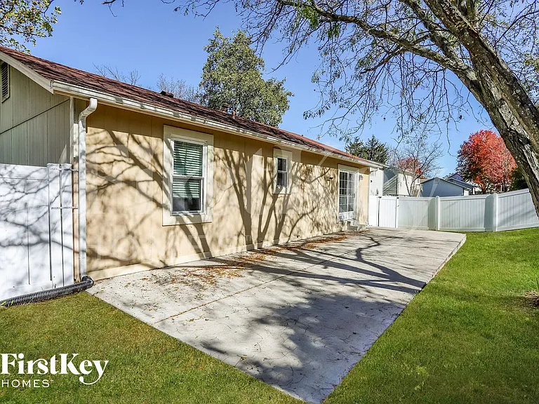 1617 Fairwood Forest Dr — Photo 15