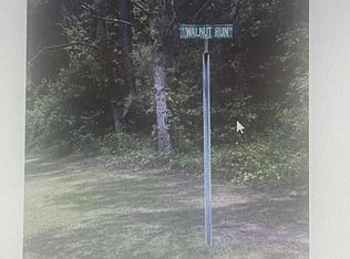 32 Walnut Run Dr, Deep Run, NC 28525