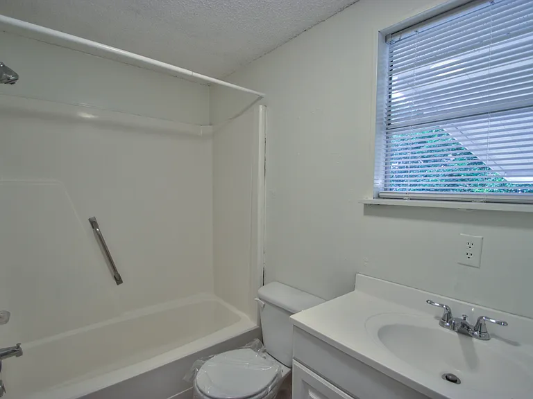 2002 Florida Ave — Photo 12