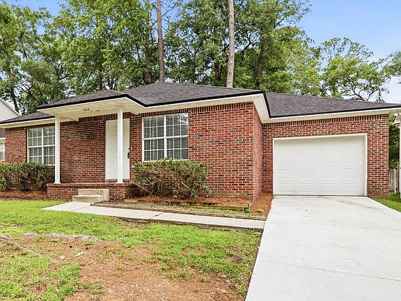 2nd image of 1933 Maymeadow Ln