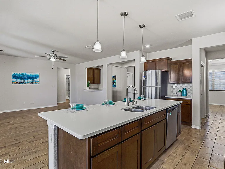 7509 Enchanted Park Dr — Photo 14