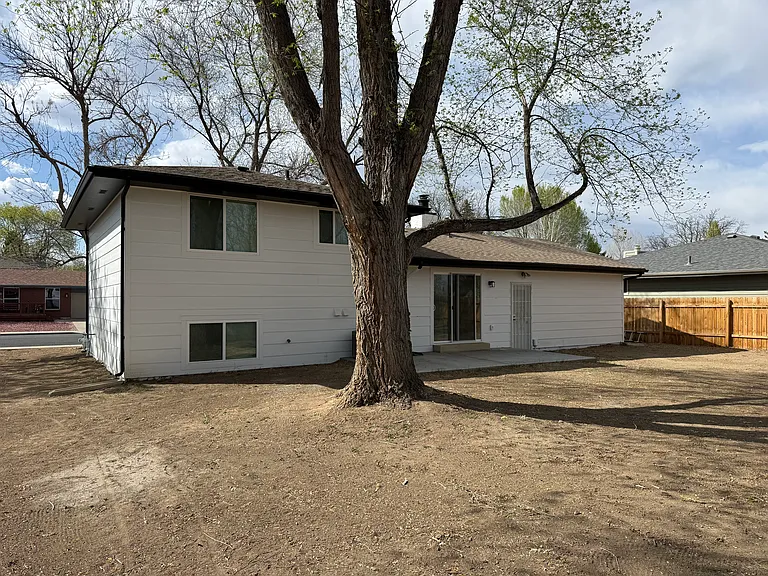 4008 Cottonwood Dr — Photo 16