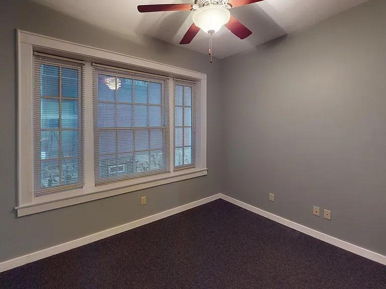 3867 Lafayette Ave — Photo 14