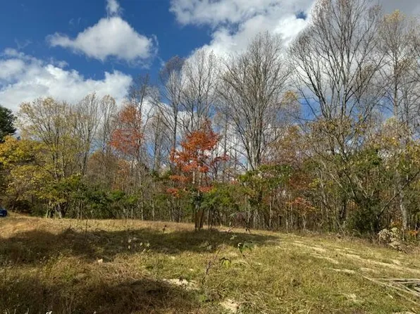 9999 Ember Rd, Livingston, KY 40445