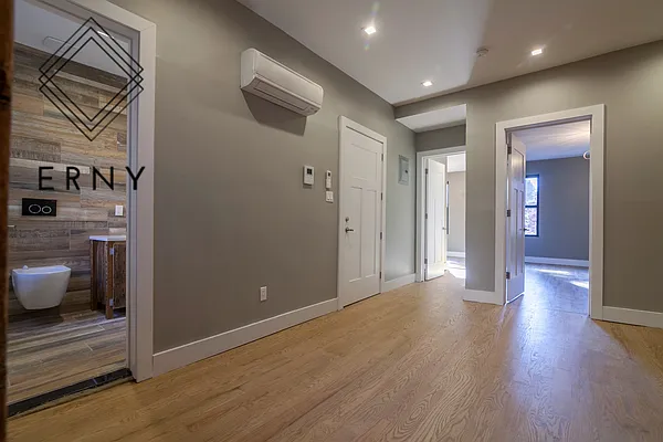 Rented by ERNY LLC | media 4