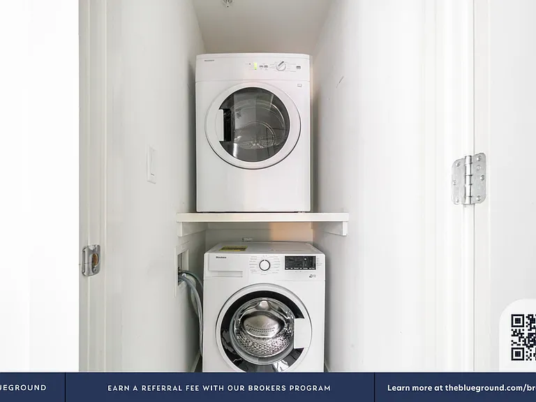 Washer/Dryer in Apartment