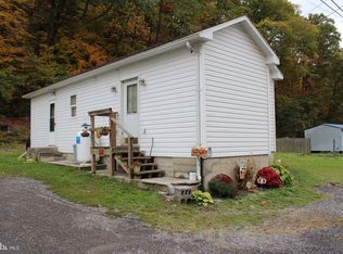 21316 Creek Side Dr SW, Westernport, MD 21562